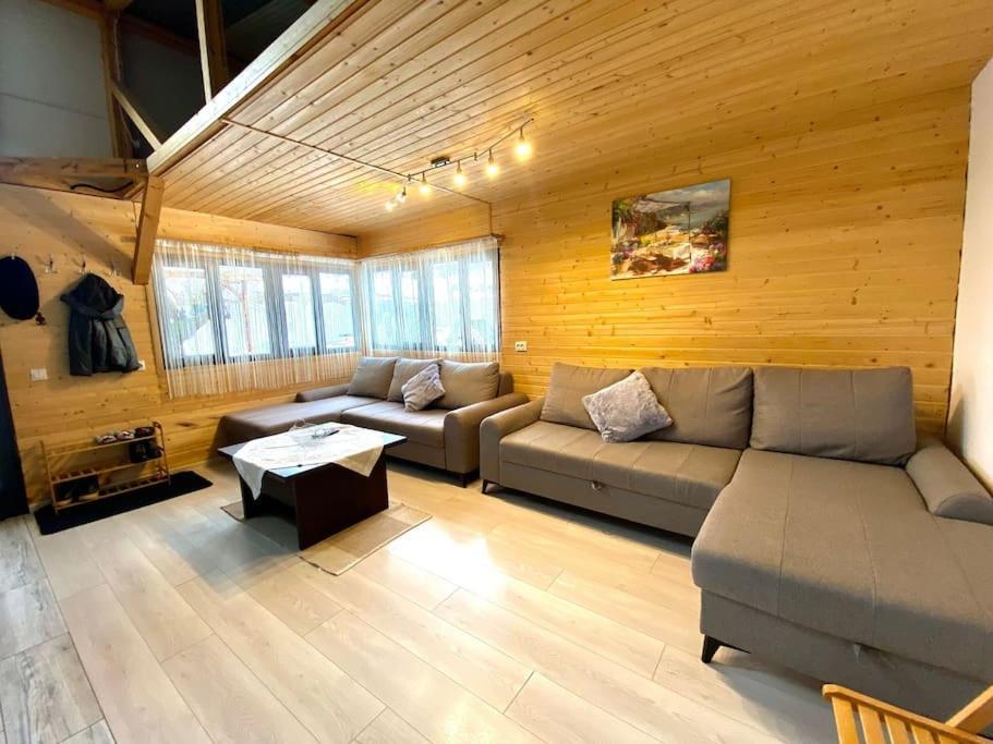 Casuta Din Crai Villa Zărneşti Bagian luar foto